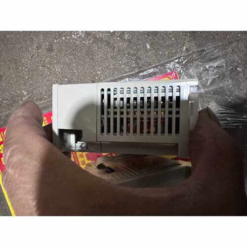 议价二手拆机FX1N40MR001带FX2N2AD成色如维修