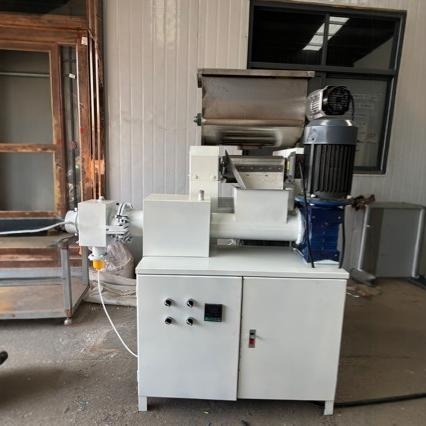 全自动小型肥皂机生产线,肥皂一体机,压皂组合手工肥皂香皂