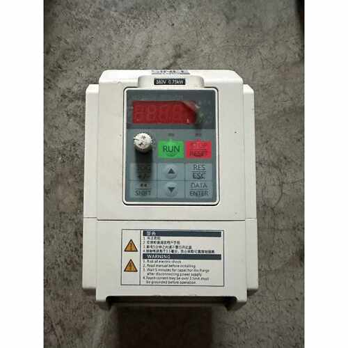 议价正弦EM1000R73B变频器380V750w拆维修