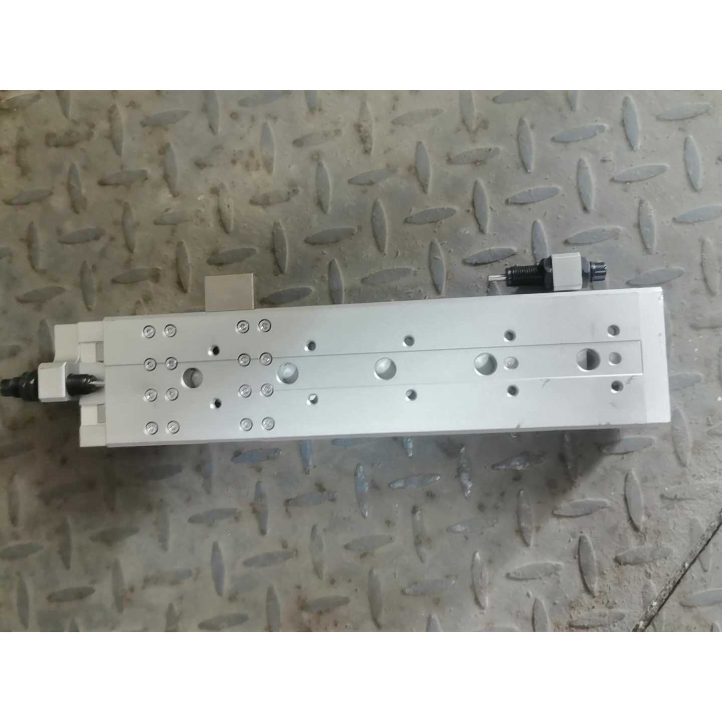 【议价-可维修】台湾滑台气缸，HLQ16X150SB /二手均有货