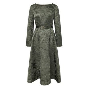 BCBG秋冬新款时尚百搭设计感缎光压皱长袖系带A字裙摆女连衣裙