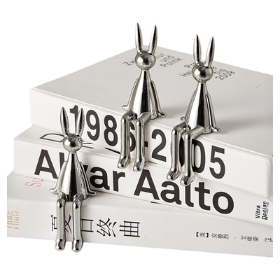 创意网红坐姿长耳兔子轻奢摆件