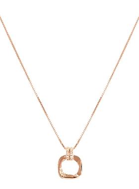 玫瑰金色方形镂空吊坠项链