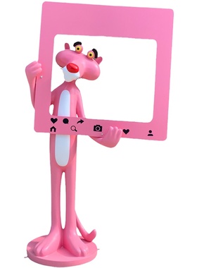 卡通粉红豹雕塑网红打卡摆件