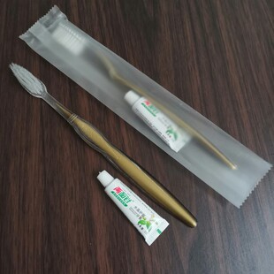 宾馆酒店一次性牙具套装 通用无字款 1个 牙刷牙膏洗漱用品二合一