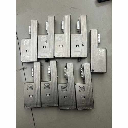 询价罗克韦尔2090-K6CK接头，2090-K6CK-D26M
