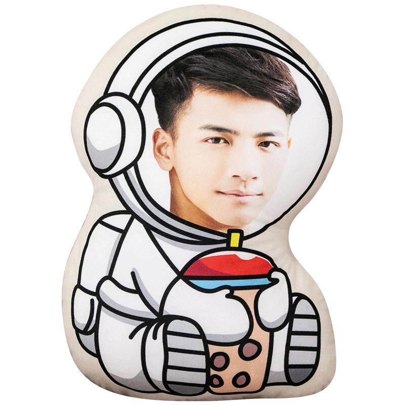 diy宇航员抱枕毛绒玩具照片