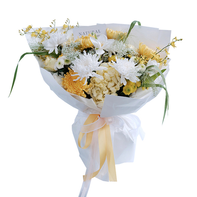 一束淡雅别致的花寄托哀思清明节