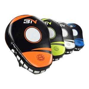 BN泰拳手靶散打搏击拳靶跆拳道训练小手把弧形靶速度反应拳击手靶