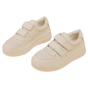 星期六厚底板鞋女鞋春季新款增高运动小白鞋女士显脚小百搭松糕鞋