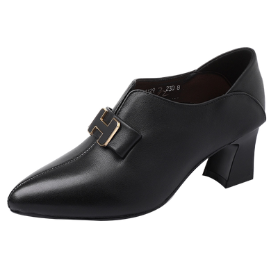 单鞋优雅金属扣时尚尖头通勤女鞋