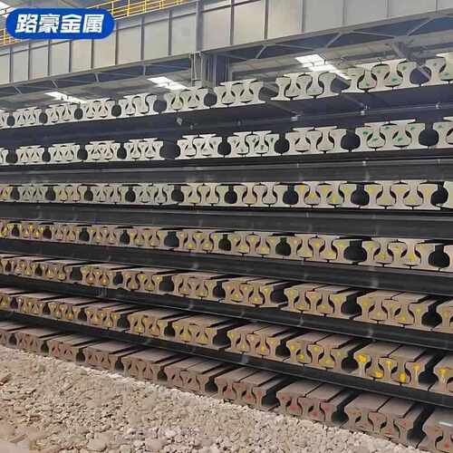 生产起重机重型钢轨厂家 轨道交通钢轨矿用轻型轨道Q235B钢轨