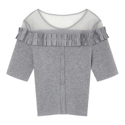 飘蕾荷叶边一字肩针织衫女2026春新款蕾丝拼接设计感小众短袖上衣