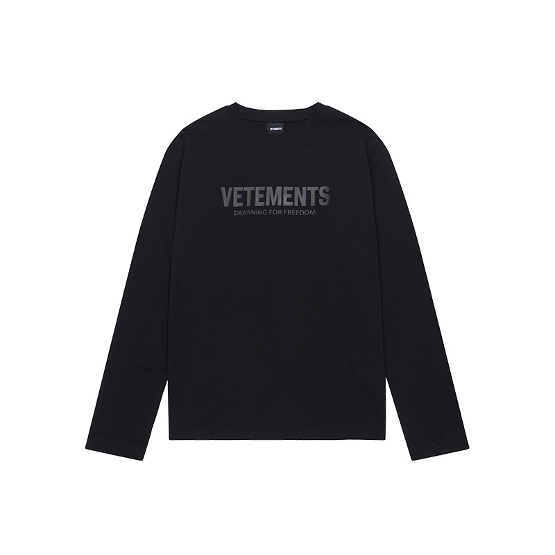 VETEMENTS长袖圆领卫衣柔软亲肤