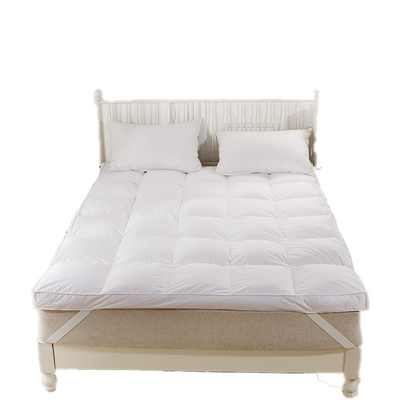 希尔顿五星酒店鹅绒床褥垫榻榻米