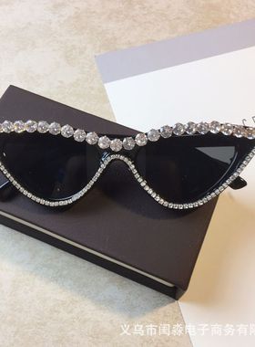 墨镜女复古三角镶钻个性前卫夸张太阳镜猫眼水钻手工简约淑女墨镜