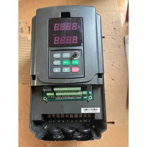 询价-四方E380-4T0055G/0075P变频器，成色如图