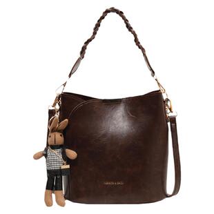 秋冬季复古小包包女士2026新款高级质感百搭斜挎包爆款手提水桶包