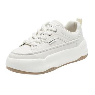 达芙妮小白鞋女款2025新款秋爆休闲板鞋厚底增高运动女鞋松糕软底