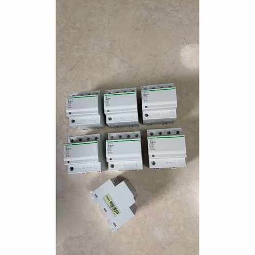 〔议价-可维修〕施耐德浪涌ST 4P 20KA 全新均有货