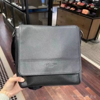 Черная модель флип