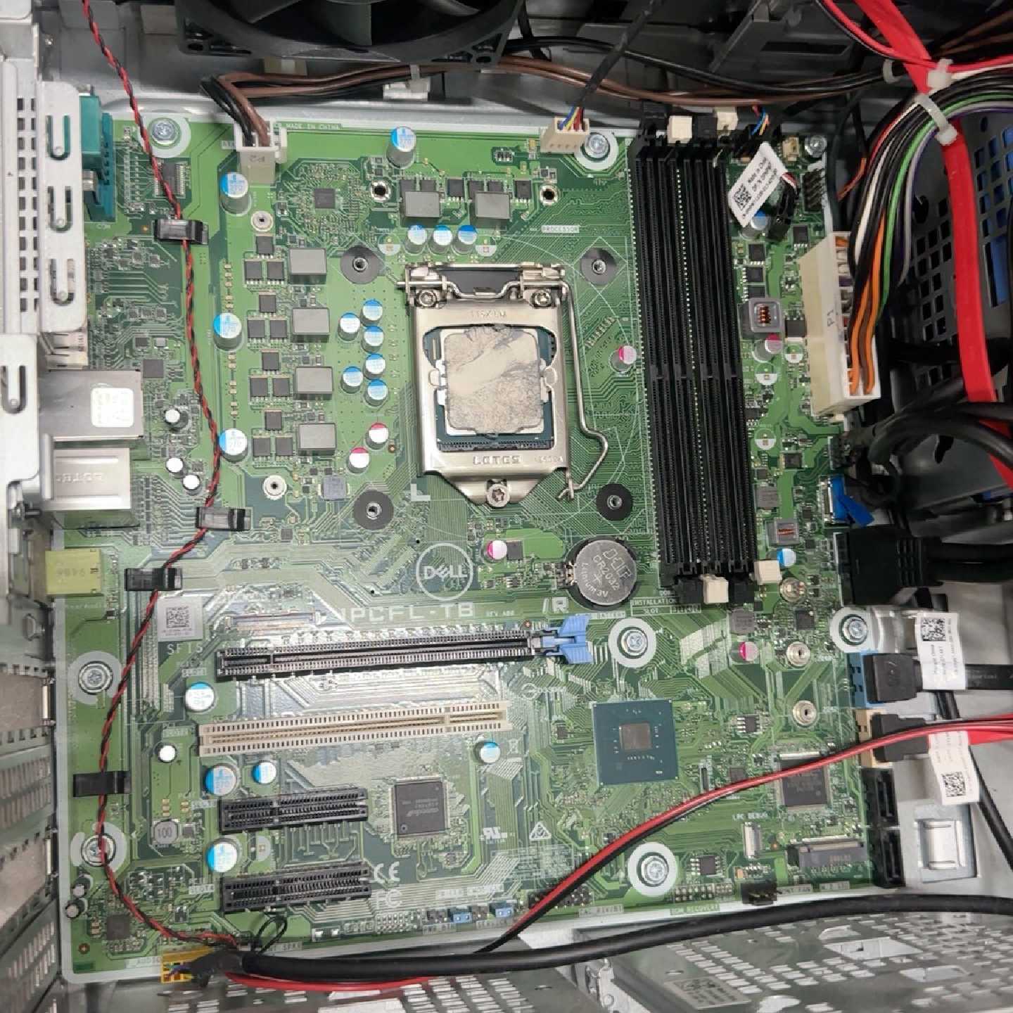 议价联想品牌机主板IPCFLTB套装E2224G处理器准系统维修图片
