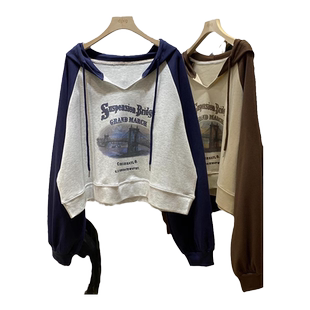 秋季薄款V领插肩长袖卫衣女2025新款宽松韩版ins潮牌短款连帽上衣