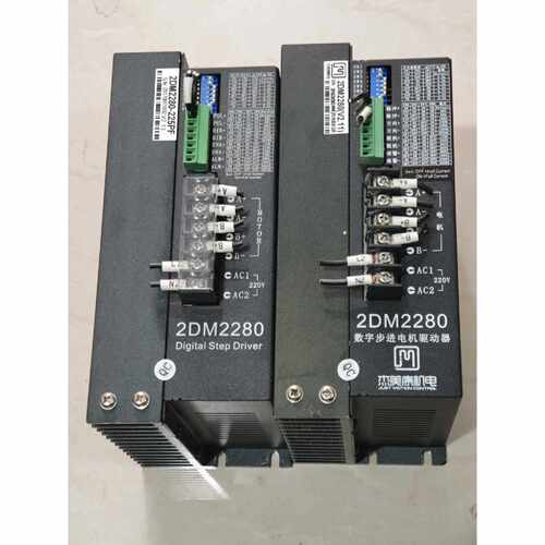 询价-2DM2280步进电机驱动器，220V交流供电，两相四线制。