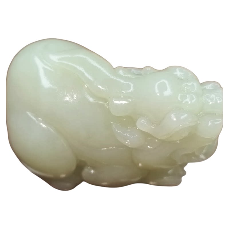 和田玉且末料貔貅重139克长63mm高42mm宽37mm肉油性足品质如图。