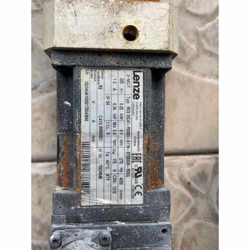 议价lenze电机mcs06c41rs0b0一共有五个维修