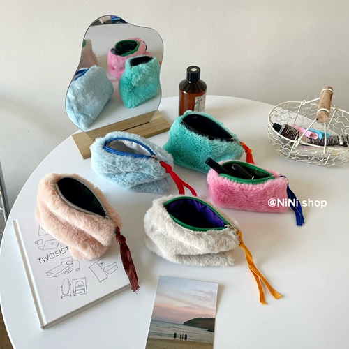 妮妮家  小众可爱撞色毛绒零钱包少女心撞色收纳包便携卡包小包包