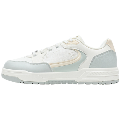 特步创新系列板鞋2026春季新款女鞋休闲鞋平底运动鞋女款学生厚底