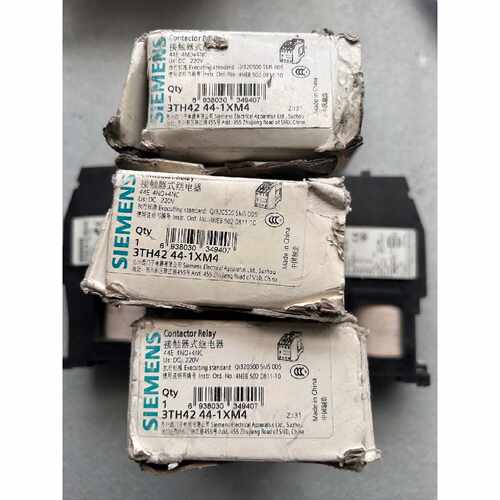 接触器式继电器3TH42441XM4备件未使用