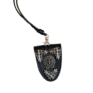 黑色小狗十字架皮革磁吸眼镜夹项链女墨镜收纳长款挂脖配饰毛衣链