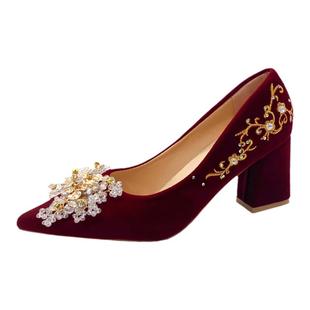 婚鞋新娘鞋女2025年新款秀禾服婚纱两穿小众红色高跟鞋粗跟不累脚