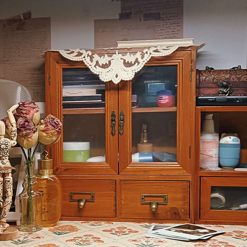 杯子置物柜桌面化妆品收纳盒实日式收纳木质护肤品多架子场景展示