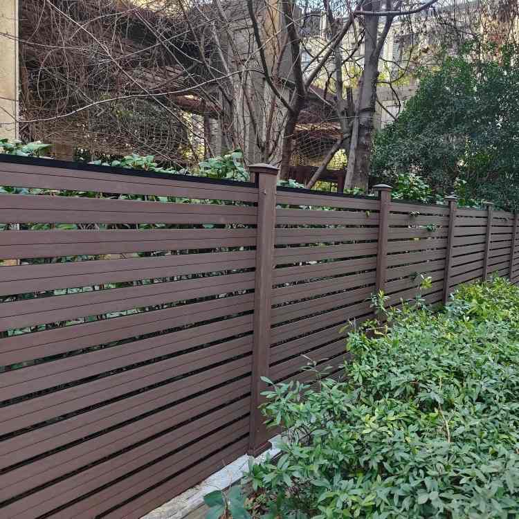 厂销户外庭院塑木围栏格栏杆长城栅木塑板庭院护栏墙板