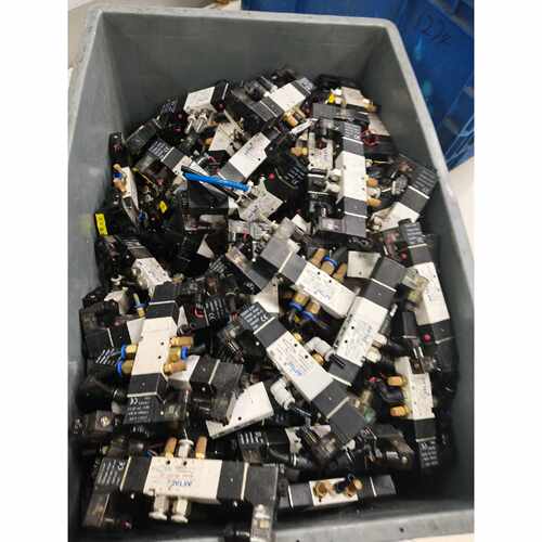 【请询价】亚德客电磁阀4V130C06有200个线圈电压DC24V