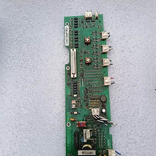 溢价-ZINT-551 880变频器驱动板，，成色漂