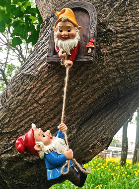 花园小矮人攀爬挂饰挂件挂树上装饰品幼儿园户外庭院室外墙面吊饰