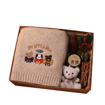 冬日小熊围巾礼盒送女生生日礼物