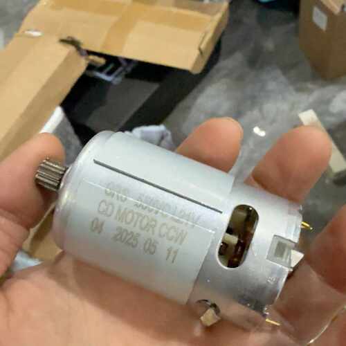 下单前咨询GRS550VC21V电机，功能正常，线头齐全。成色全新