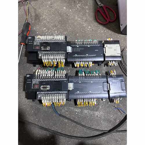 议价欧姆龙CP1HX40DRA主机带着40EDR和8ER共两维修