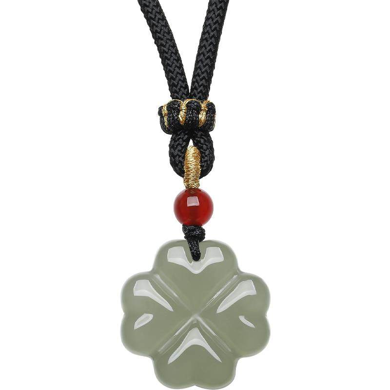 周六福和田玉吊坠女款四叶草青玉玉石玉坠挂件官方正品妇女节礼物