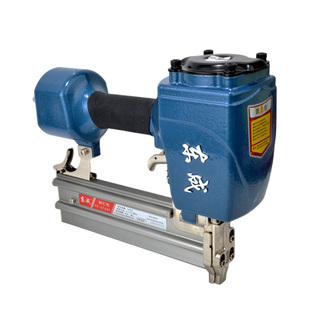 东成ST64钢钉枪气动钢排钉枪ST50钢排枪18-64mm踢脚线槽送工具包