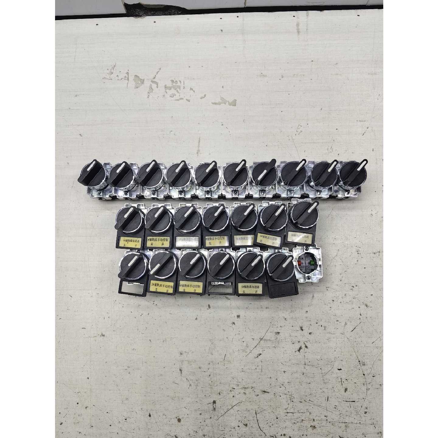 议价-ZB2-BE102C ZB2-BE101C旋钮开关