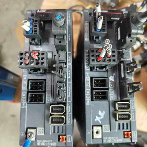 伺服驱动器 MR-J4W2-22B-MK019