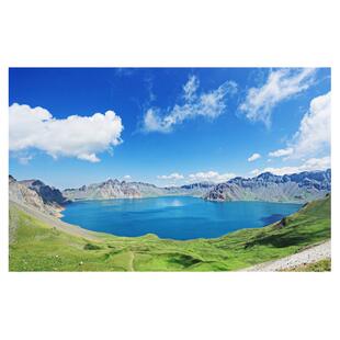 长白山天池画湖泊湖水高山山峦聚财山水风景画简约装饰挂画自粘画
