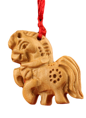 属相木质随身饰品小挂件马项链