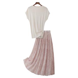 洋气伞裙t恤梨形身材穿搭套装女夏季2025新款盐系高级感两件套裙